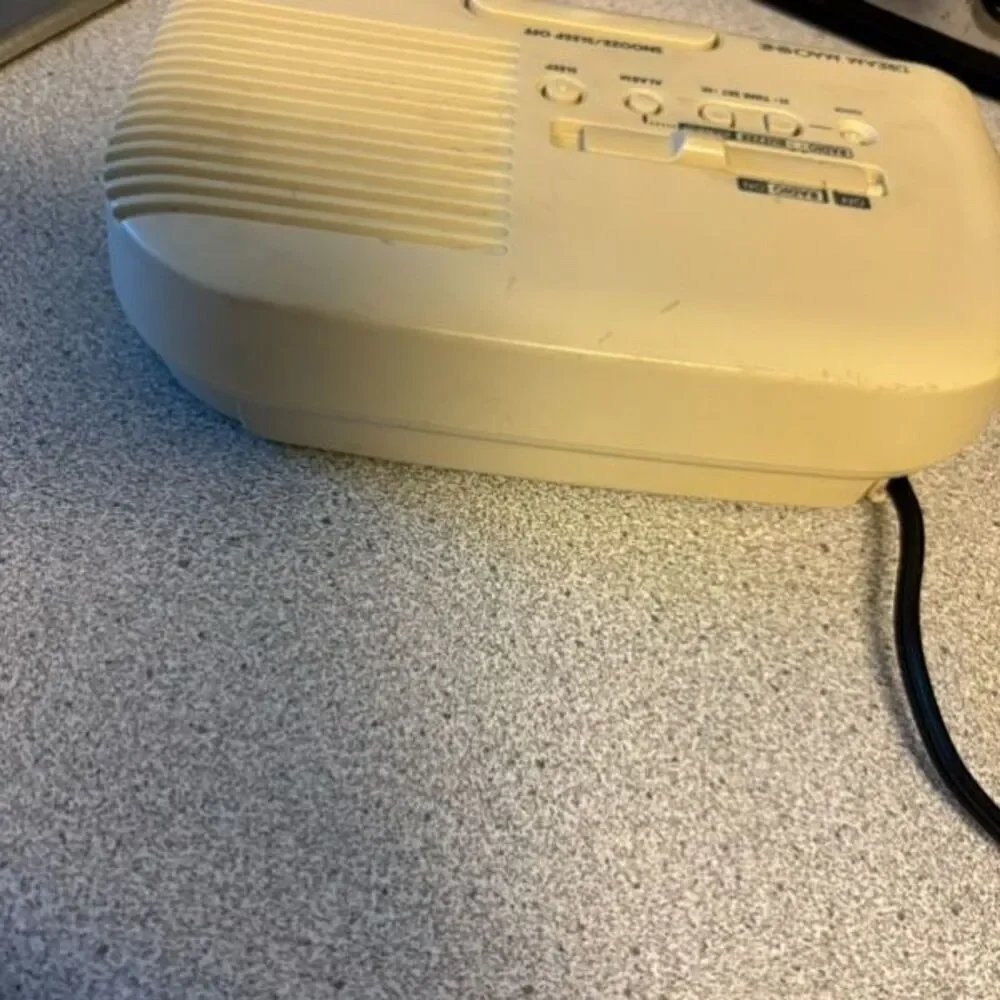 Sony Model ICF-C25 Dream Machine Clock Radio *Works*